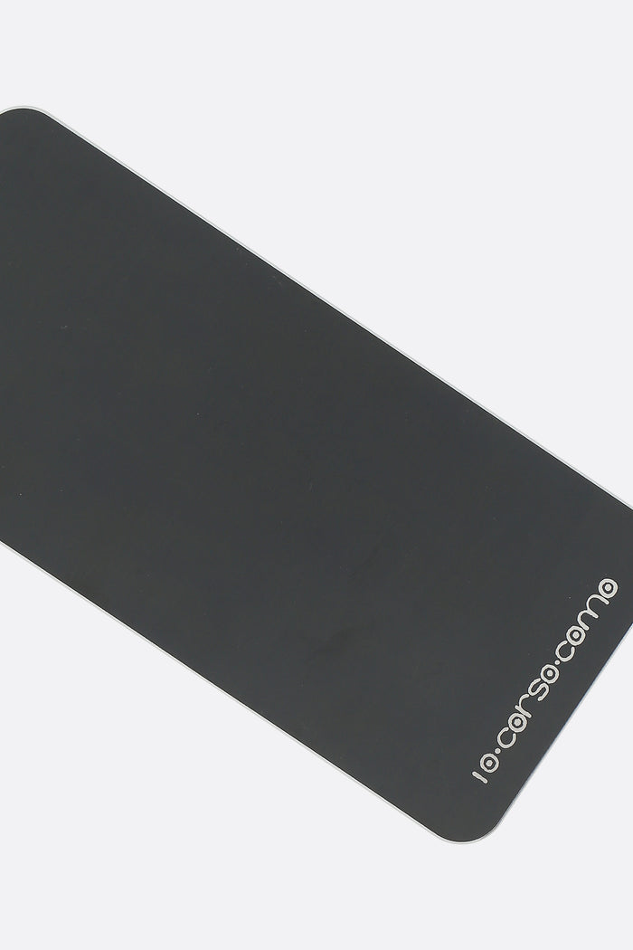 Antimicrobial tile in metal-ceramic
