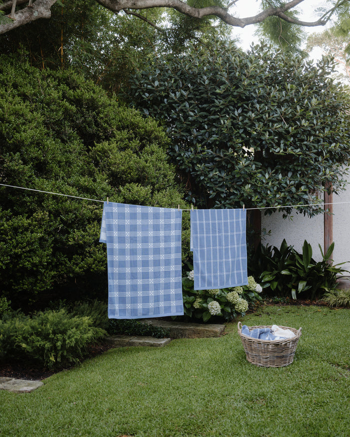 Sorn Bath Towel - Celeste / Chalk